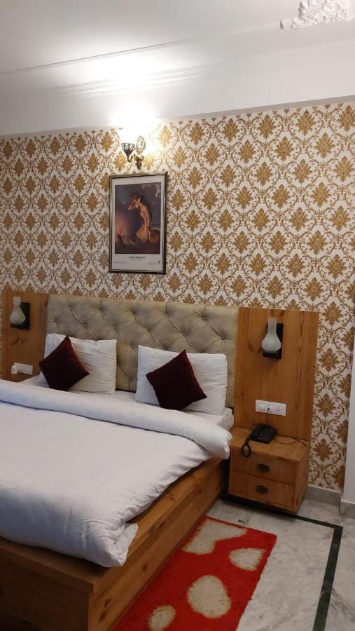 Hotel Sunshine Дармсала Екстер'єр фото