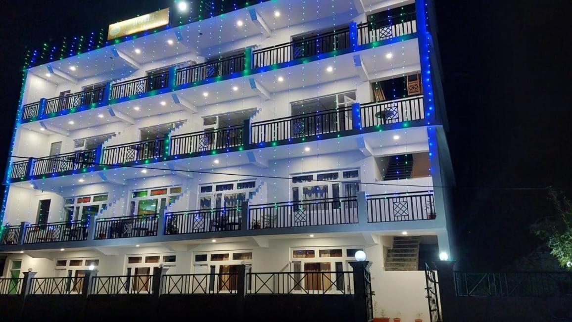 Hotel Sunshine Дармсала Екстер'єр фото