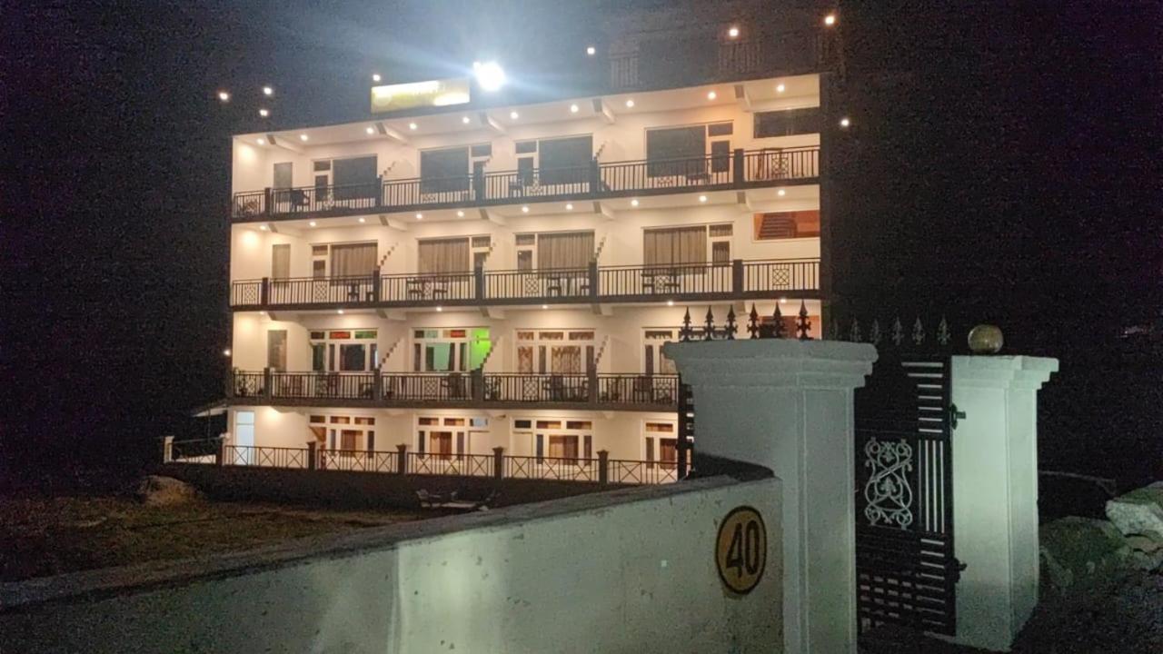 Hotel Sunshine Дармсала Екстер'єр фото